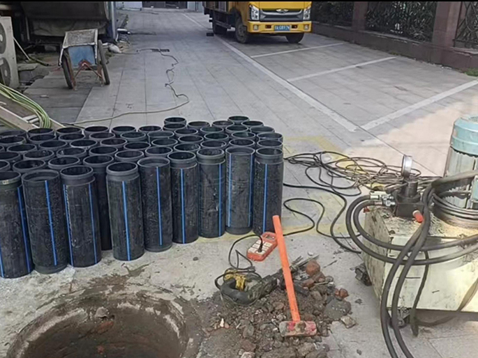 温县PE置换管厂家 DN315置换管 非开挖管短管置换